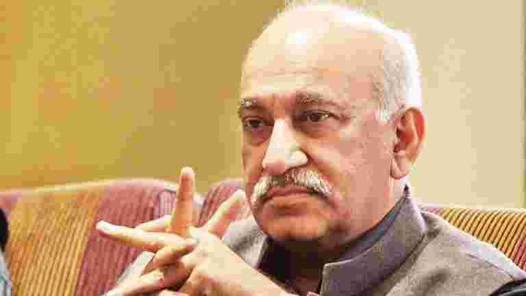 内阁部长拨打MJ Akbar Over #Metoo指控